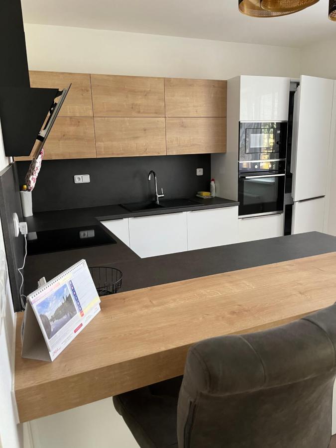 Novy Apartman V Arealu Wellness Hotelu Frymburk Luaran gambar